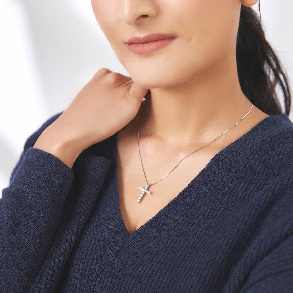 Cross Necklace 1.0 ct