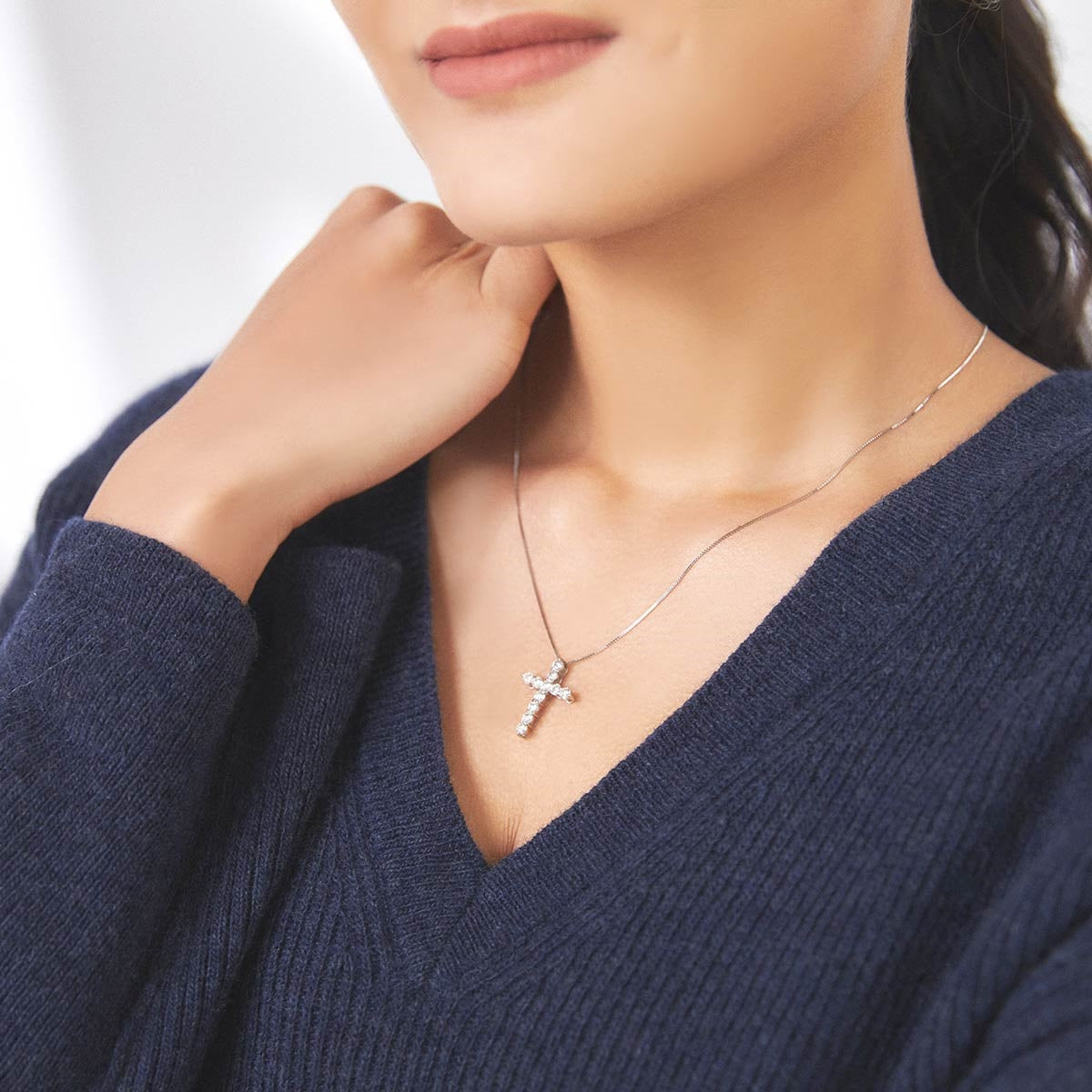 Cross Necklace 1.0 ct